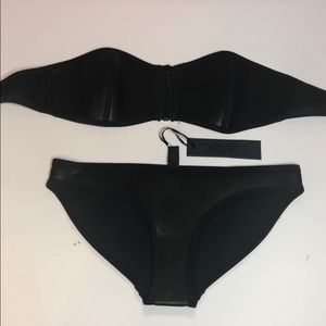 Black triangl bikini nwt